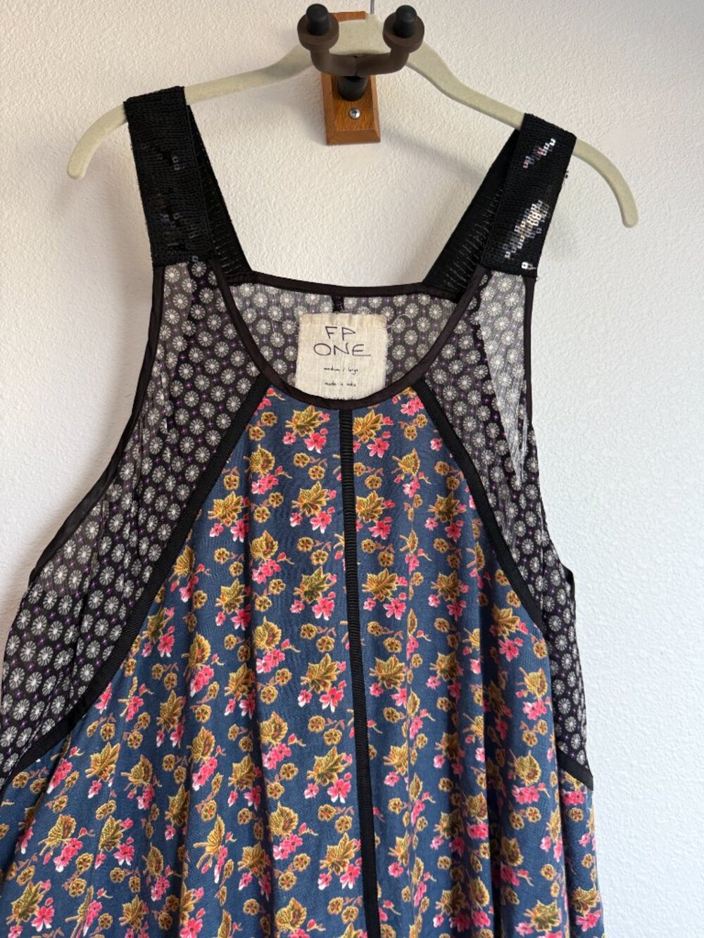 FP One Free People whimsigoth Floral Sequin Strap Trapeze Dress M/L - Picture 9 of 9